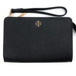 ⭐️HP⭐️TORY BURCH WRISTLET⭐️